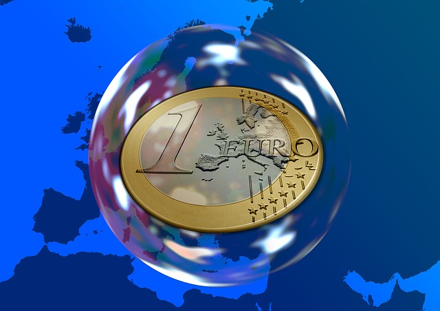 euro mince v bublině